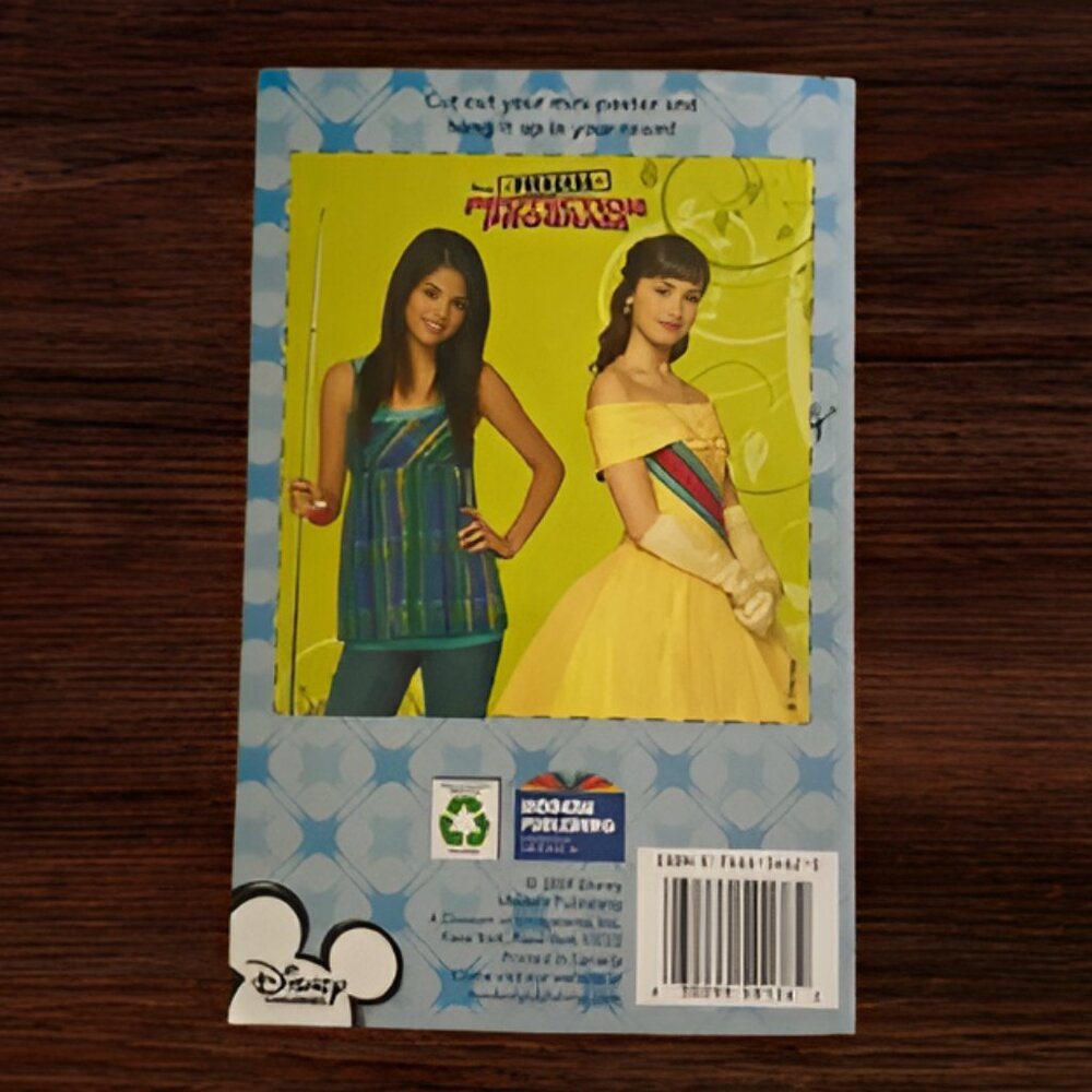 Disney’s Princess Protection Program Activity Book (NEW) 🩷 - Picture 2 of 4
